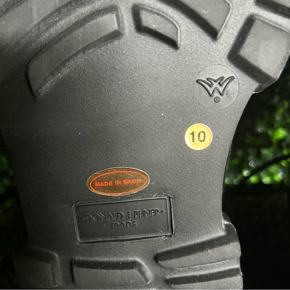 DONALD J. PLINER - MEN’S CASUAL SHOES - Picture 3 of 7